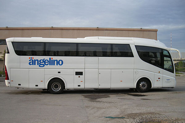 Irizar PB della flotta Angelino, vista laterale