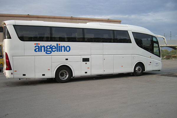 Irizar PB della flotta Angelino, vista laterale posteriore